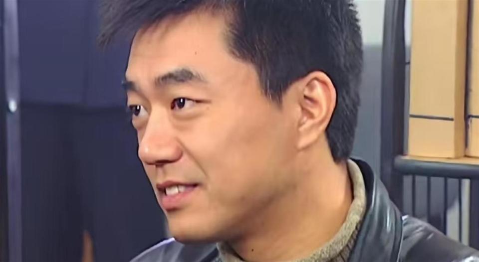 演员董勇：演了一辈子警察，没想到因太平年冯道一角再度翻红(图3)