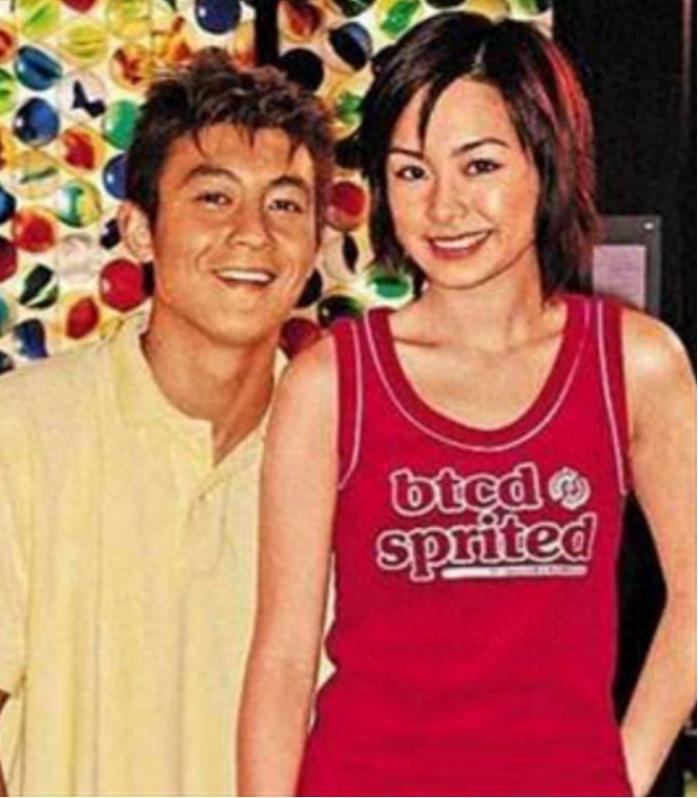 闪婚14个月就离婚，当年风波后不敢抬头，