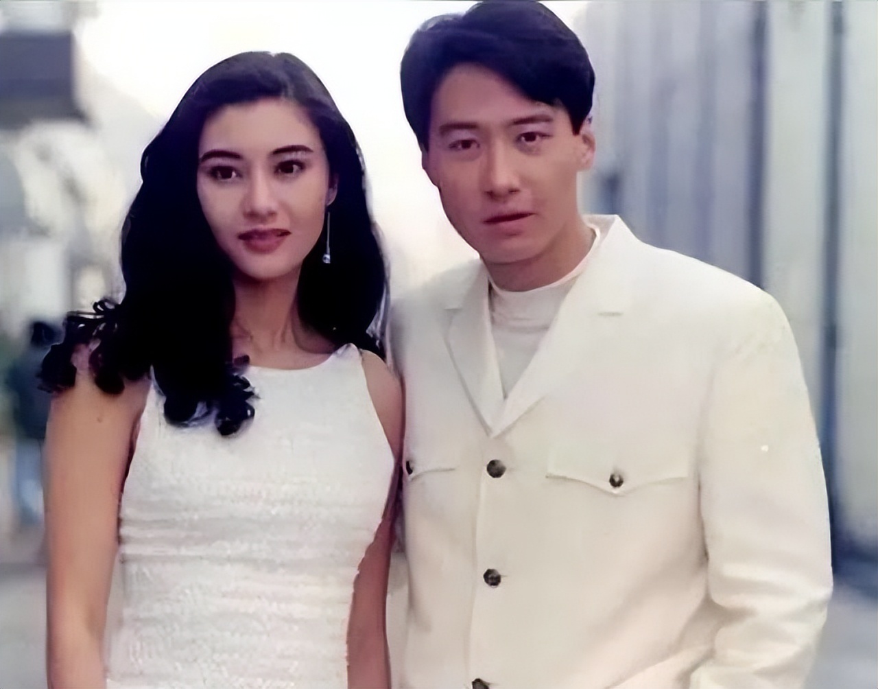 黎明生命中的那些女人们，个个都是顶级漂亮，和李嘉欣最般配(图10)