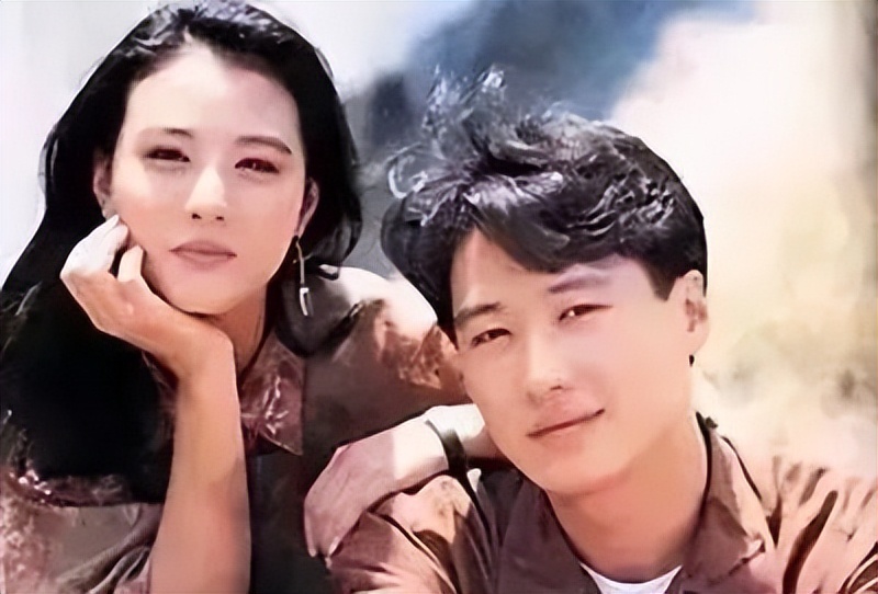 黎明生命中的那些女人们，个个都是顶级漂亮，和李嘉欣最般配(图9)