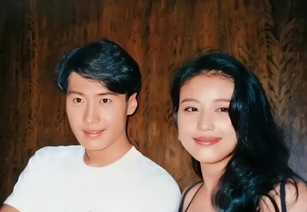 黎明生命中的那些女人们，个个都是顶级漂亮，和李嘉欣最般配(图2)