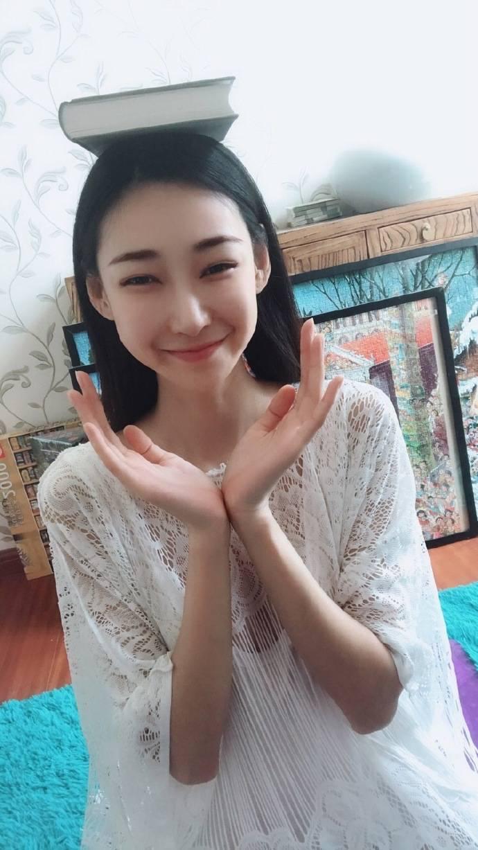 和李荣浩同居4年却惨遭抛弃,陷入抑郁多年,如今39岁仍是单身(图22) 和李荣浩同居4年却惨遭抛弃,陷入抑郁多年,如今39岁仍是单身(图22)