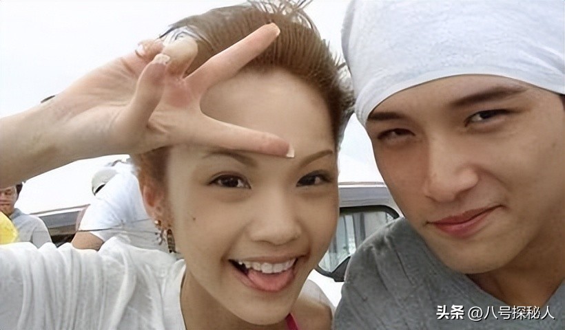 他曾抛弃杨丞琳,也伤害过唐嫣,最终却栽在1个二婚女人手上!(图5) 他曾抛弃杨丞琳,也伤害过唐嫣,最终却栽在1个二婚女人手上!(图5)