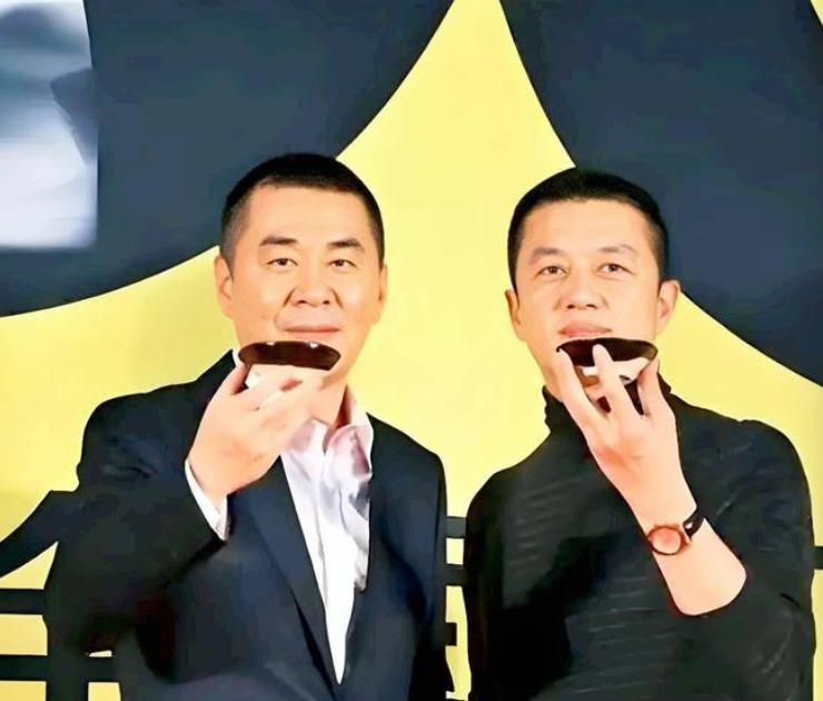 李亚鹏与哥哥失和18年,母亲心如汤煮,如今他们家终于迎来晴天(图5) 李亚鹏与哥哥失和18年,母亲心如汤煮,如今他们家终于迎来晴天(图5)