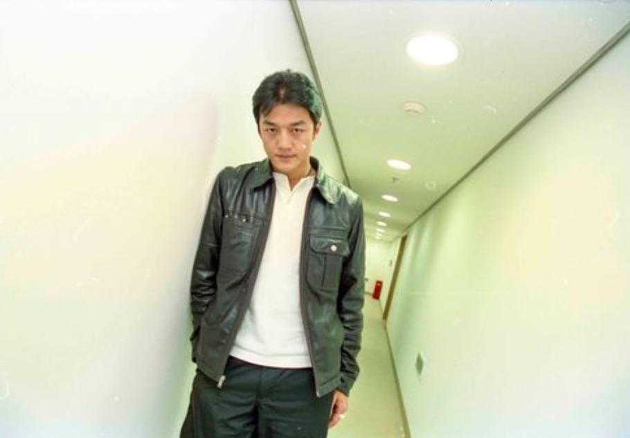 李亚鹏与哥哥失和18年,母亲心如汤煮,如今他们家终于迎来晴天(图8) 李亚鹏与哥哥失和18年,母亲心如汤煮,如今他们家终于迎来晴天(图8)