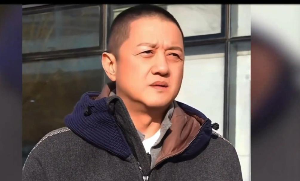 李亚鹏与哥哥失和18年,母亲心如汤煮,如今他们家终于迎来晴天(图16) 李亚鹏与哥哥失和18年,母亲心如汤煮,如今他们家终于迎来晴天(图16)