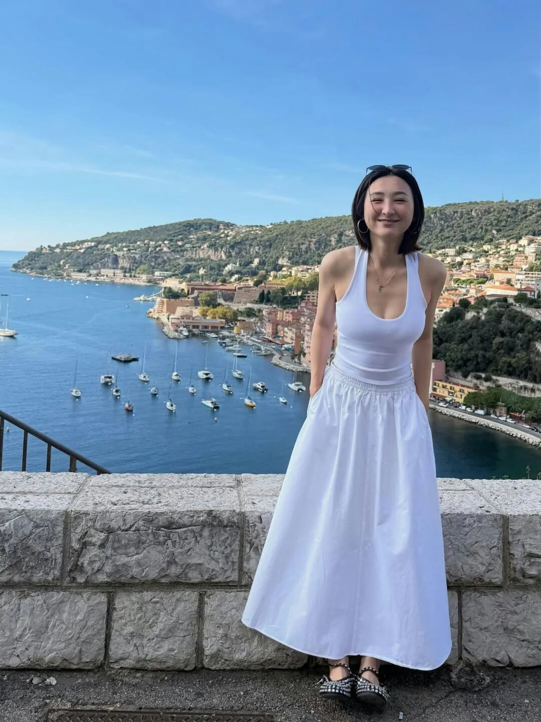 TVB当家花旦内地素颜被捕获，一举动暴露真实人品，挤公交接地气(图6)