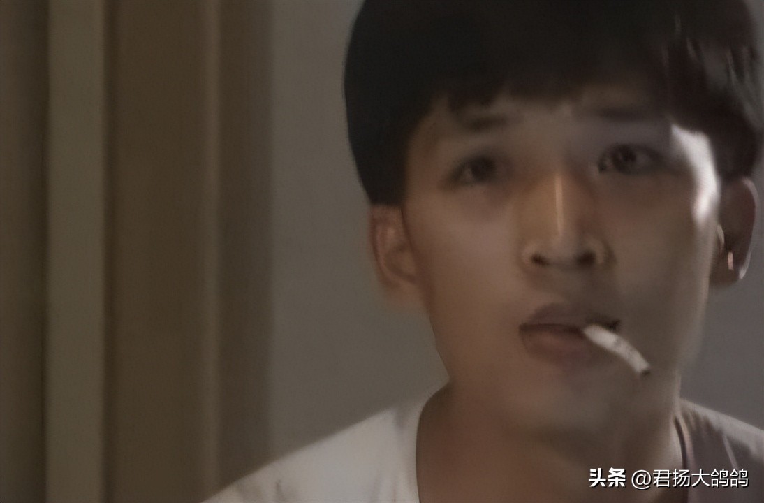 剧里是TVB御用烂仔演员,现实却是隐形老板,57岁因脑出血去世(图5) 剧里是TVB御用烂仔演员,现实却是隐形老板,57岁因脑出血去世(图5)