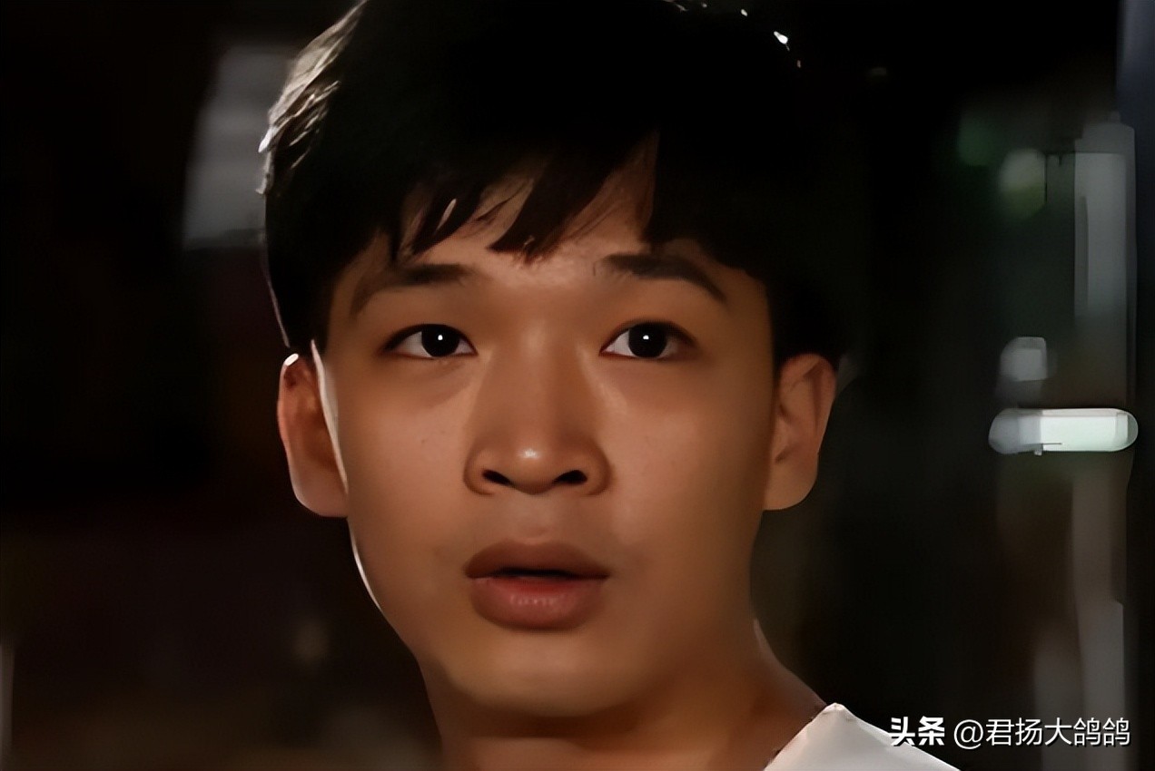 剧里是TVB御用烂仔演员,现实却是隐形老板,57岁因脑出血去世(图13) 剧里是TVB御用烂仔演员,现实却是隐形老板,57岁因脑出血去世(图13)