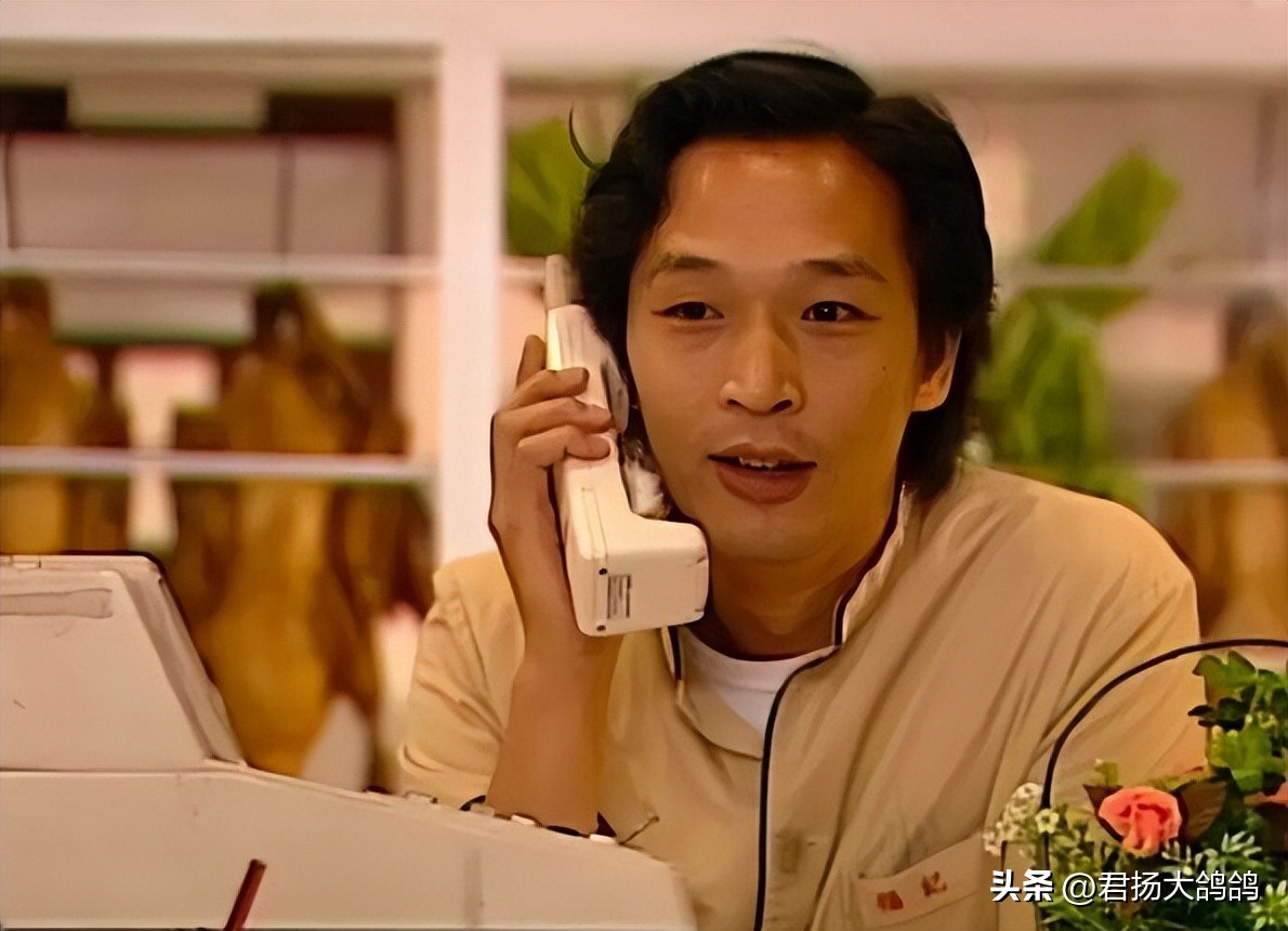 剧里是TVB御用烂仔演员,现实却是隐形老板,57岁因脑出血去世(图17) 剧里是TVB御用烂仔演员,现实却是隐形老板,57岁因脑出血去世(图17)