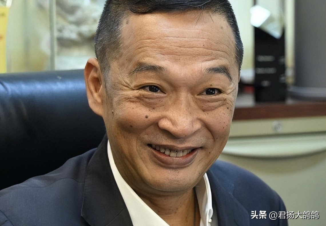 剧里是TVB御用烂仔演员,现实却是隐形老板,57岁因脑出血去世(图21) 剧里是TVB御用烂仔演员,现实却是隐形老板,57岁因脑出血去世(图21)